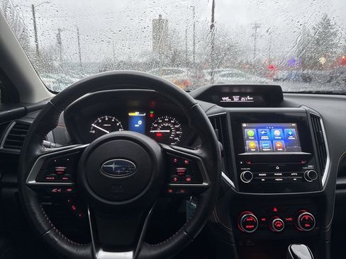 Used 2023 Subaru Crosstrek 2.0i Premium image 14