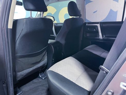 Used 2017 Toyota 4Runner SR5 image 7