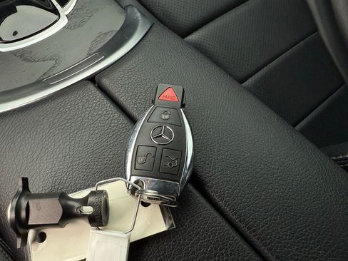 Used 2018 Mercedes-Benz GLC 300 image 42