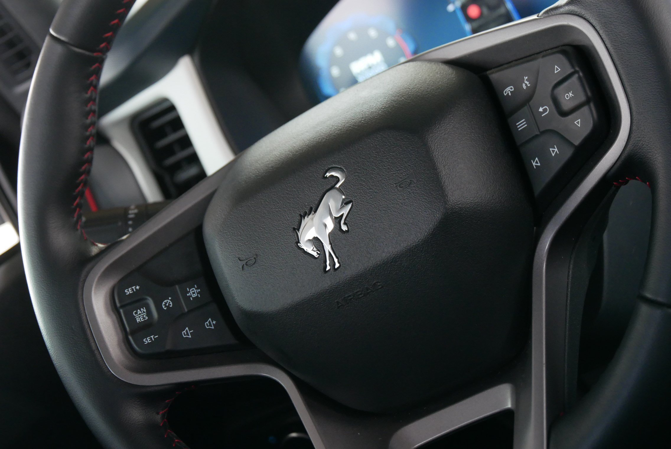 Used 2025 Ford Bronco Heritage Edition AWD/4WD image 27
