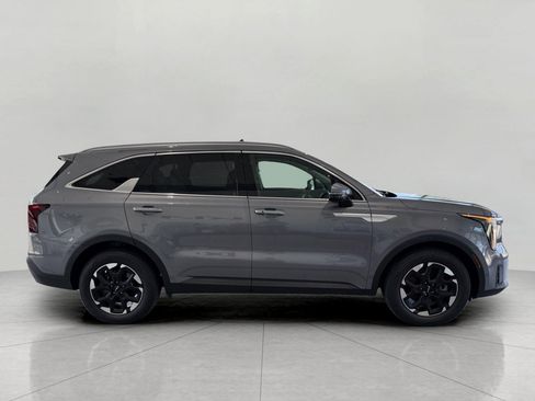 Used 2024 Kia Sorento S w/ Panoramic Sunroof Package FWD image 14