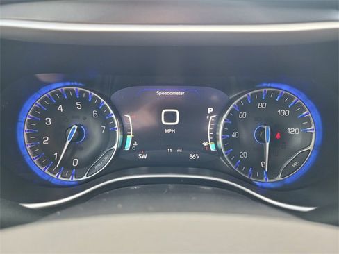 New 2026 Chrysler Pacifica Select image 32
