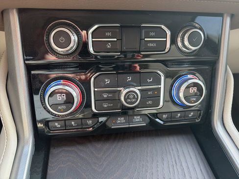 Used 2023 GMC Yukon Denali w/ Max Trailering Package image 23