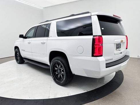 Used 2018 Chevrolet Suburban LT image 14