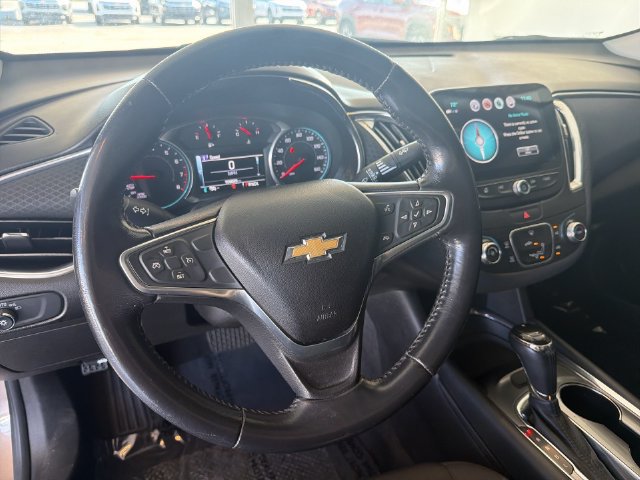 Used 2018 Chevrolet Malibu LT FWD image 17