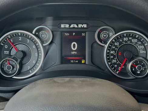 New 2024 RAM 2500 Tradesman w/ Chrome Appearance Group image 18