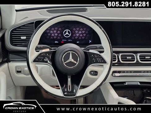 Used 2024 Mercedes-Benz Maybach GLS 600 4MATIC image 27