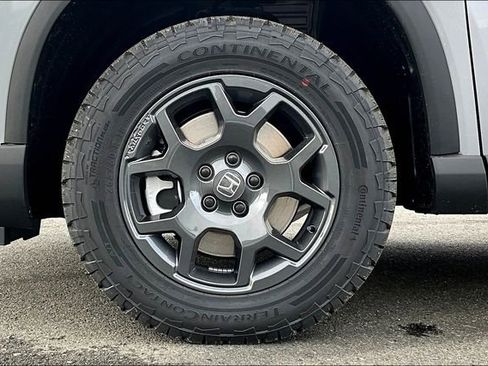 New 2025 Honda Pilot TrailSport image 14