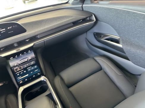Used 2024 Lucid Air Touring AWD/4WD image 16