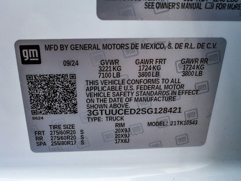 Used 2025 GMC Sierra 1500 Elevation w/ Preferred Package image 14