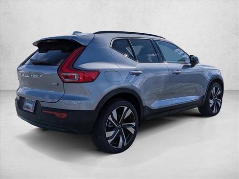 New 2026 Volvo XC40 B5 Ultra w/ Climate Package image 2