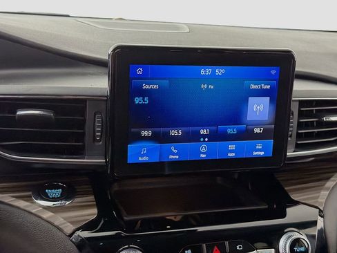 Used 2022 Ford Explorer Limited w/ Equipment Group 301A image 16