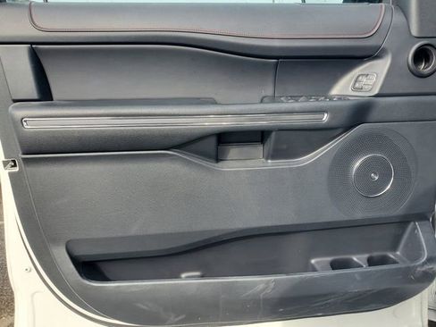 Used 2022 Ford Expedition Limited w/ Equipment Group 304A image 7