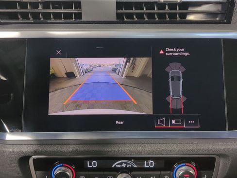 Used 2020 Audi Q3 2.0T Premium w/ Convenience Package image 25