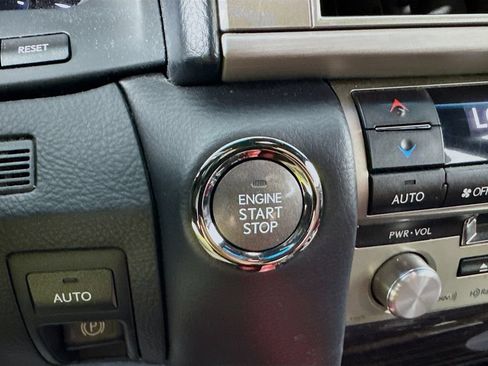 Used 2015 Lexus LS 460 RWD image 26