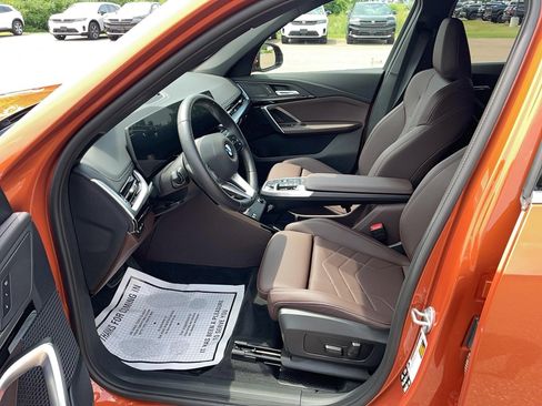Used 2025 BMW X1 xDrive28i image 9