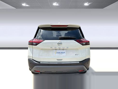 Used 2021 Nissan Rogue SV w/ Premium Package image 10