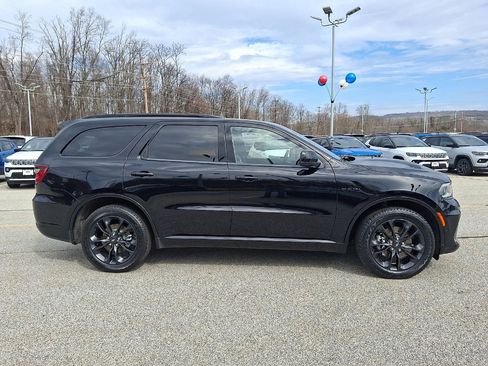 Certified 2023 Dodge Durango R/T w/ Hemi Orange Plus Package image 26
