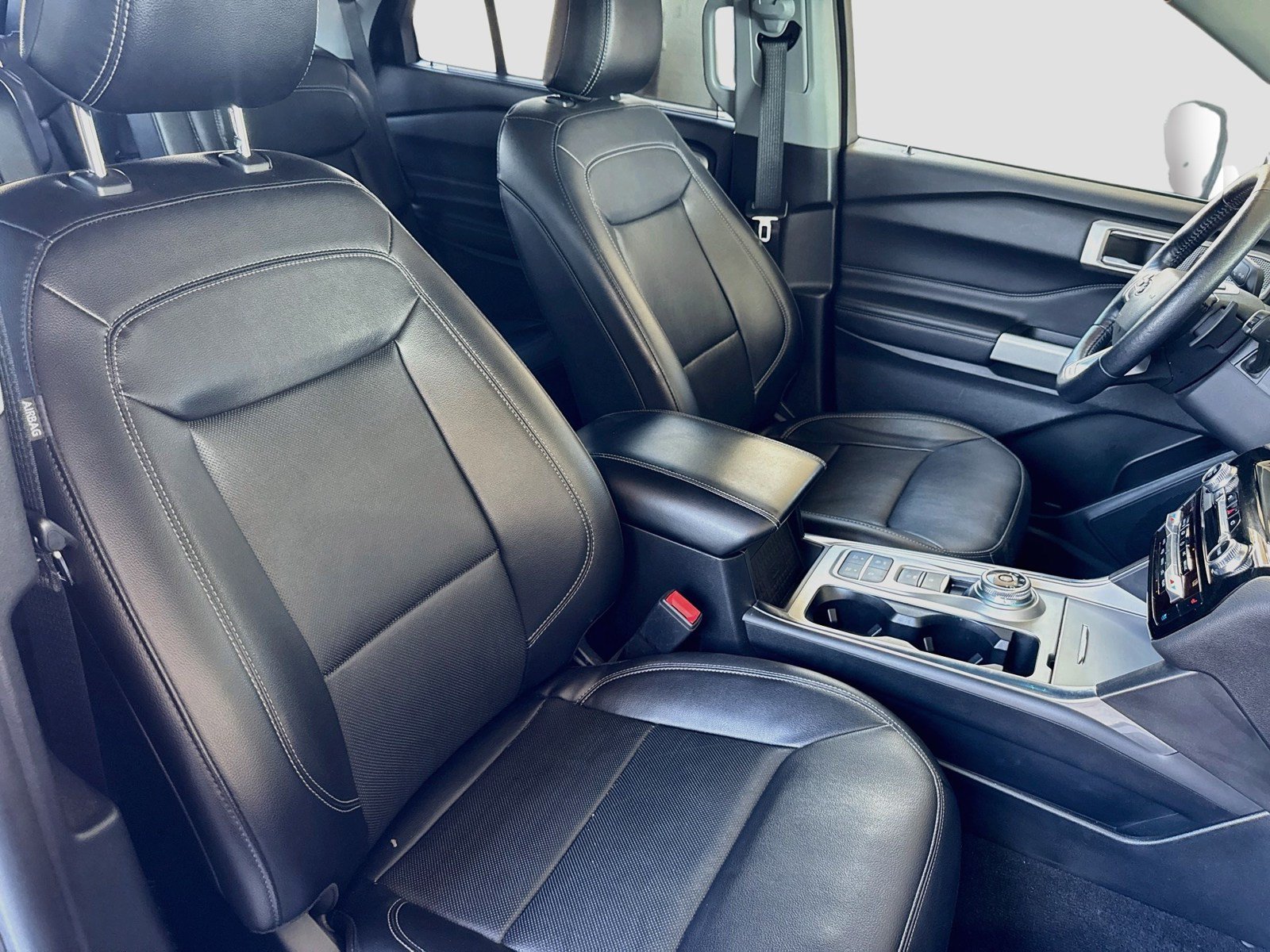 Used 2021 Ford Explorer Limited w/ Equipment Group 301A RWD image 24