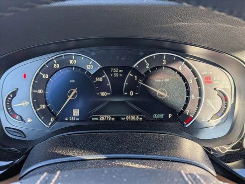 Used 2017 BMW 530i xDrive image 9