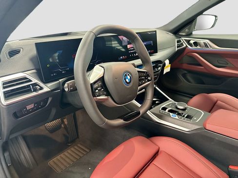 Used 2026 BMW i4 xDrive40i w/ Premium Package AWD/4WD image 9