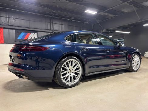 Used 2018 Porsche Panamera 4 image 4