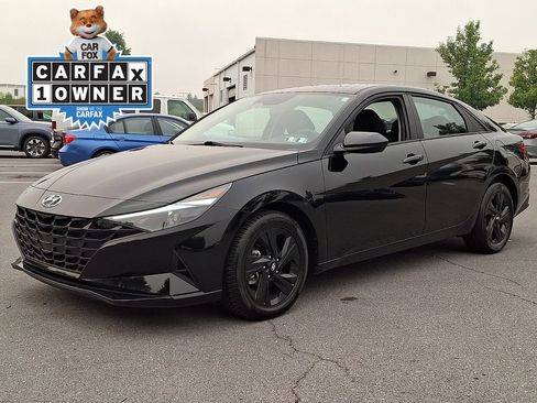 Used 2023 Hyundai Elantra SEL FWD image 5