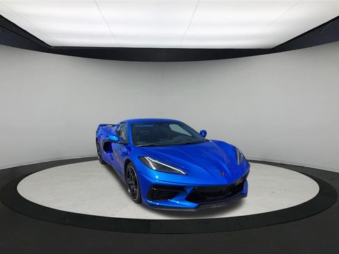 Used 2024 Chevrolet Corvette Stingray Preferred Conv w/ Z51 Performance Package RWD image 2