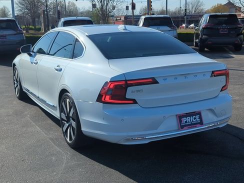 Used 2024 Volvo S90 T8 Ultimate w/ Lounge Package image 5