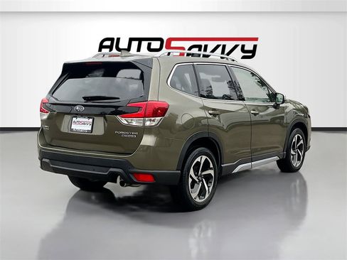 Used 2023 Subaru Forester Touring image 7