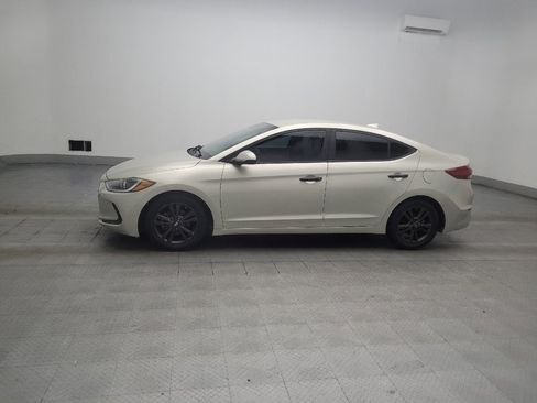 Used 2018 Hyundai Elantra SEL FWD image 2