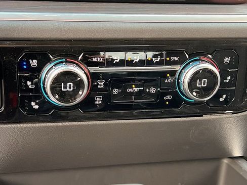 New 2026 GMC Sierra 1500 SLT image 11