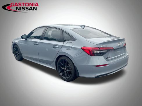 Used 2024 Honda Civic Sport image 6