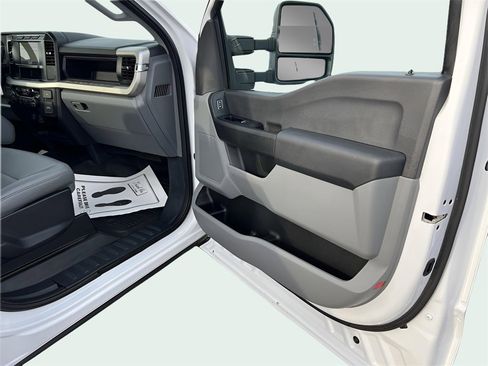 Used 2023 Ford F350 XL image 15