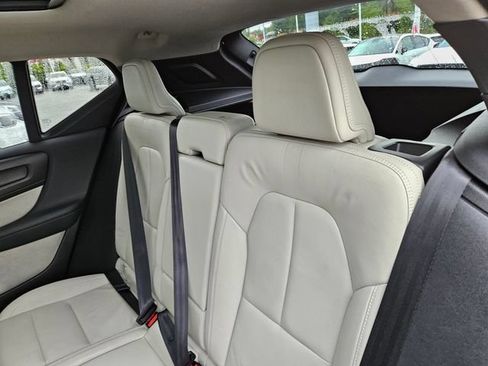 Used 2019 Volvo XC40 T5 Momentum AWD/4WD image 15