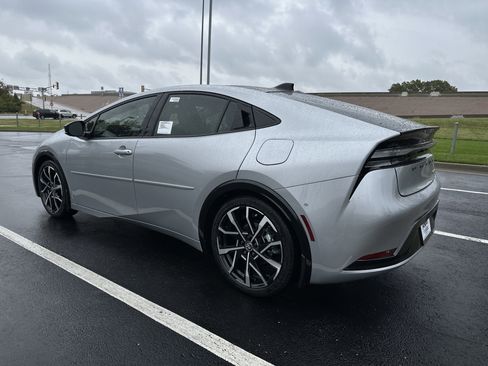 New 2026 Toyota Prius Plug-In Hybrid image 7