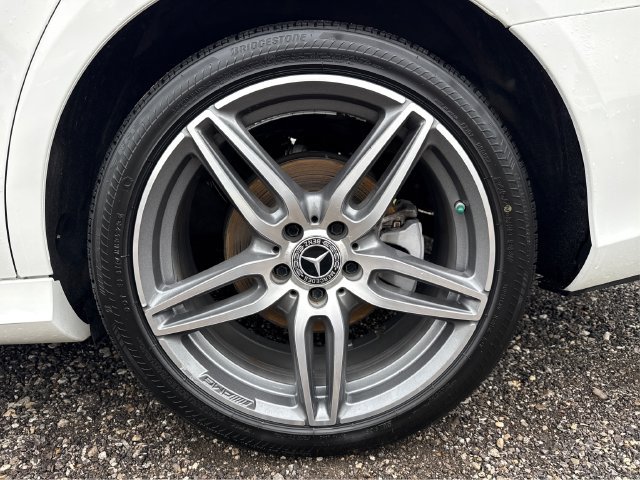 Used 2018 Mercedes-Benz E 300 4MATIC image 28