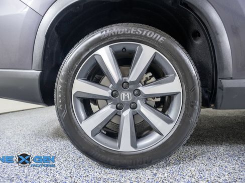 Used 2025 Honda Pilot Touring image 45