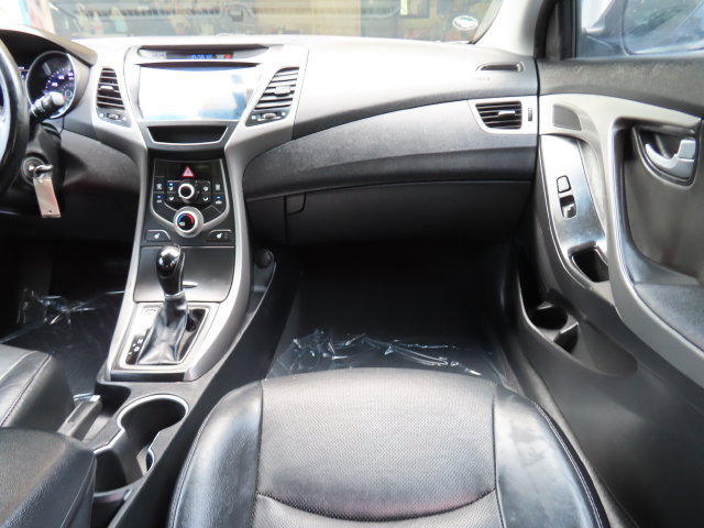 Used 2015 Hyundai Elantra Limited FWD image 26