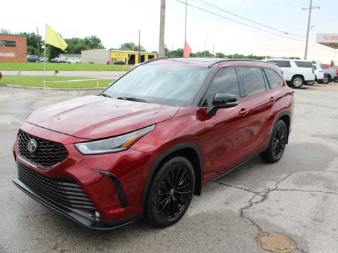 Used 2023 Toyota Highlander XSE FWD image 52