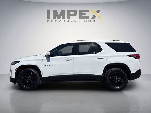 Used 2023 Chevrolet Traverse LT w/ Midnight/Sport Edition AWD/4WD image 2