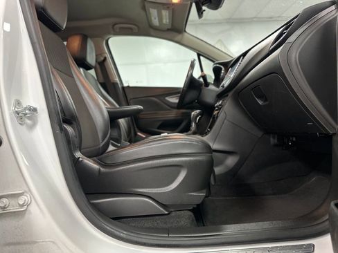 Used 2020 Buick Encore Preferred AWD/4WD image 20