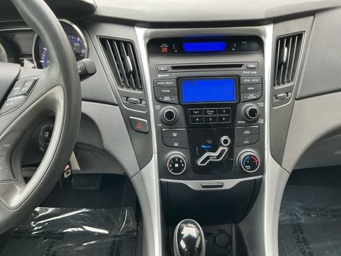 Used 2012 Hyundai Sonata GLS FWD image 12