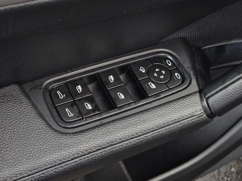 Used 2024 Porsche Cayenne AWD/4WD image 10