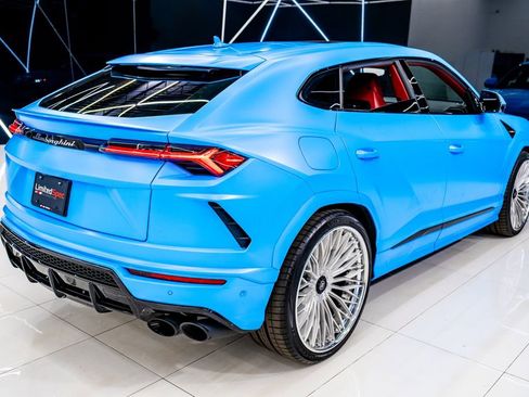 Used 2022 Lamborghini Urus image 17
