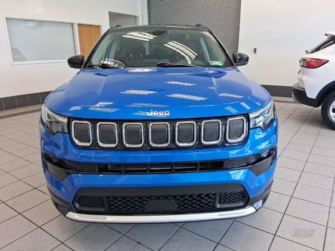 Used 2022 Jeep Compass Limited w/ Elite Group image 3