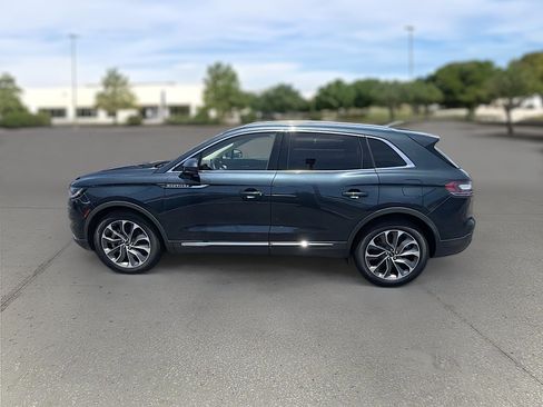 Certified 2023 Lincoln Nautilus Reserve AWD/4WD image 4