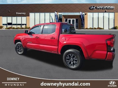 Used 2023 Toyota Tacoma SR5 w/ Technology Package AWD/4WD image 3