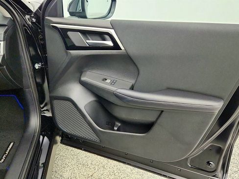 Used 2025 Mitsubishi Outlander ES AWD/4WD image 25