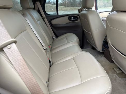 Used 2007 Buick Rainier CXL image 22